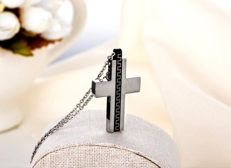Hdx Steel Macho Cross Jewelry Pendant