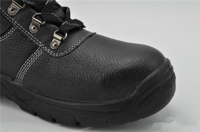 All Black Classic Del Ta Safety Shoes Ufb048