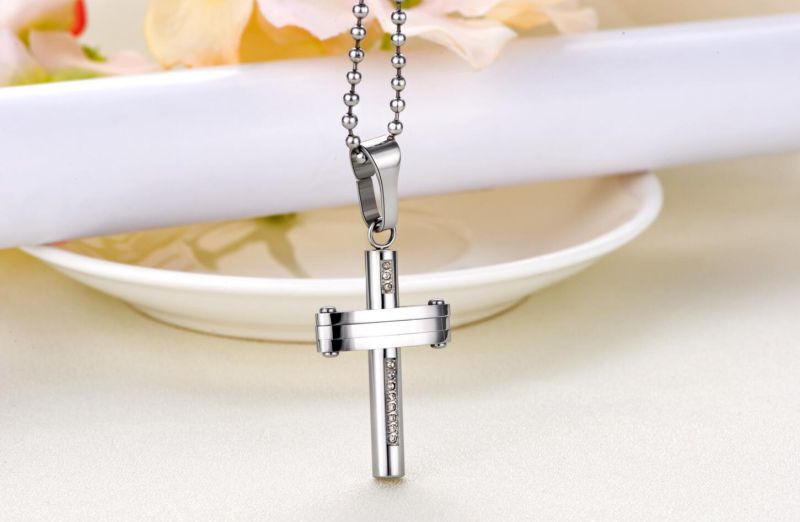 Hdx 2016 Stainless Steel Cross Pendant with Diamond