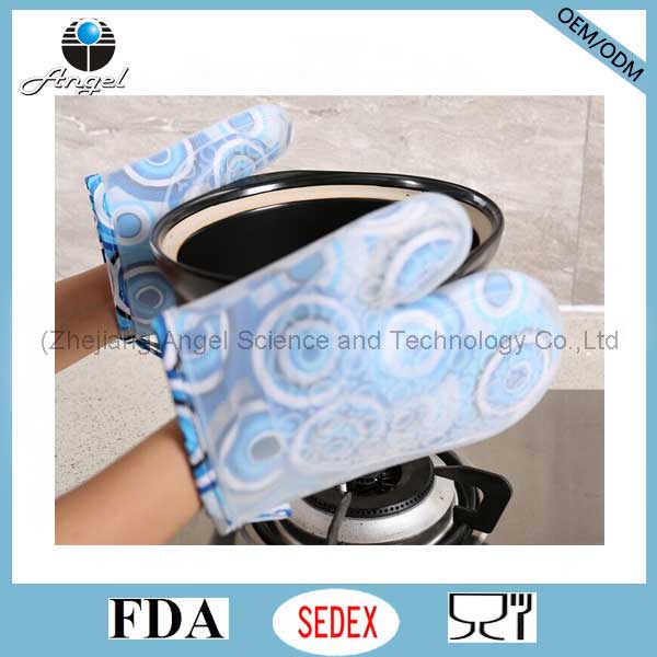 Heat Insulation Short Silicone Cooking Glove for Kitchen Sg15