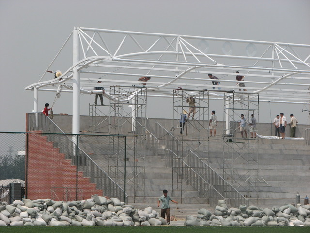 Stadium Tube Truss Structure Fabrication by China Steel Structure Manufacturer