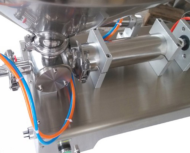 Semi-Automatic Capsule Filling Machine Labeling Machine for Packing Line.