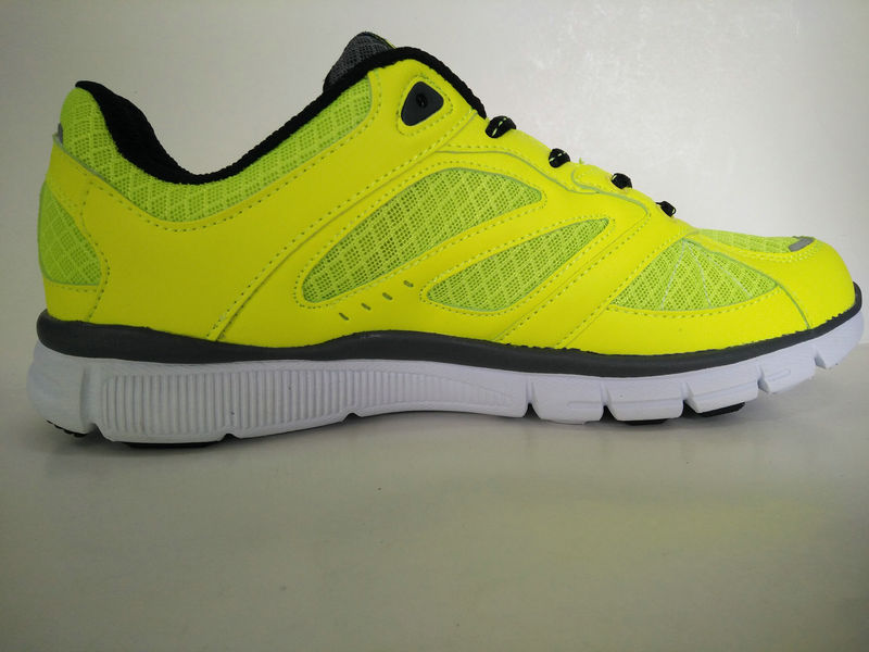 Men's Fluorescent Yellow Sports Shoes