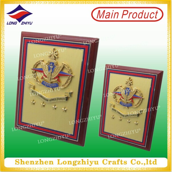 High Quality Promotional Wooden Plaque with Metal Plate for Gift