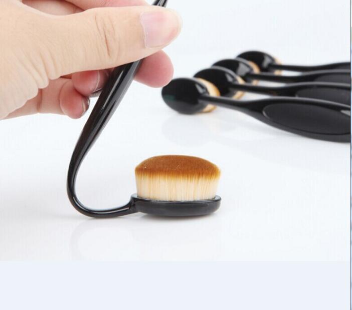 Beauty Accessory Makeup Factory 10 PCS Oval Makeup Brush Set with Black Flexible Handle
