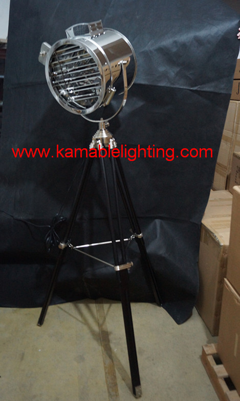 High Quality Home Tripod Floor Light (F701)