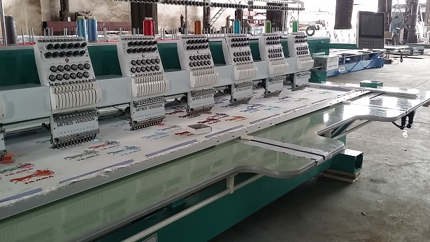 1200rpm High Speed Embroidery Machine with High Productivity