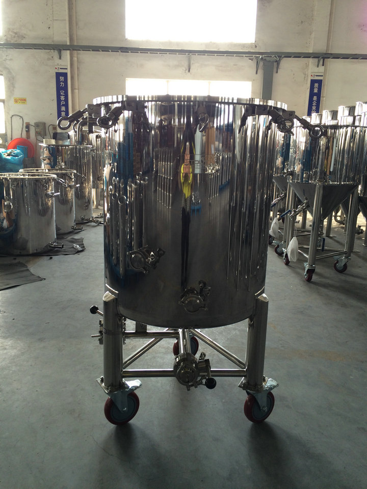 Stainless Steel Wheeled Flanged Tank