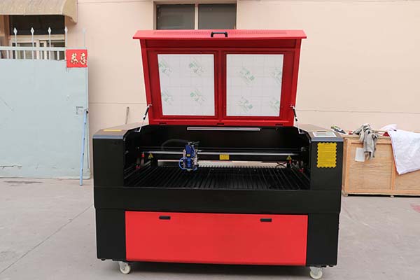 Ck1390 150W 25mm Laser Cutting Machine