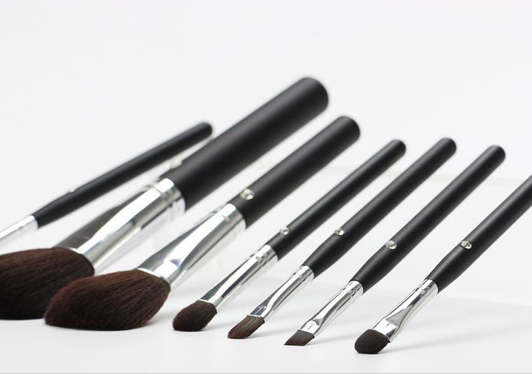 7 Pieces High Quality Fashion Diamond Nylon Hair Makeup Brush