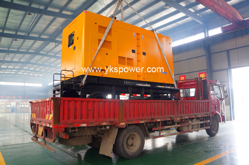 Water-Cooled Electric Soundproof Diesel Generator Mobile Power Generation