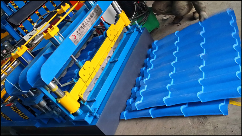 ISO Roofing Tile Roll Forming Machine, Tile Roll Forming Machine, Metal Tile Rollformer