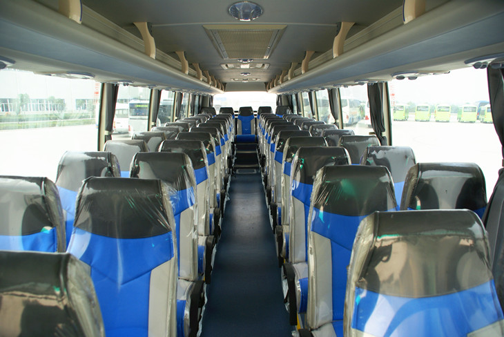 12m 60 Seats Passenger Bus with Weichai 336HP Rear Engine