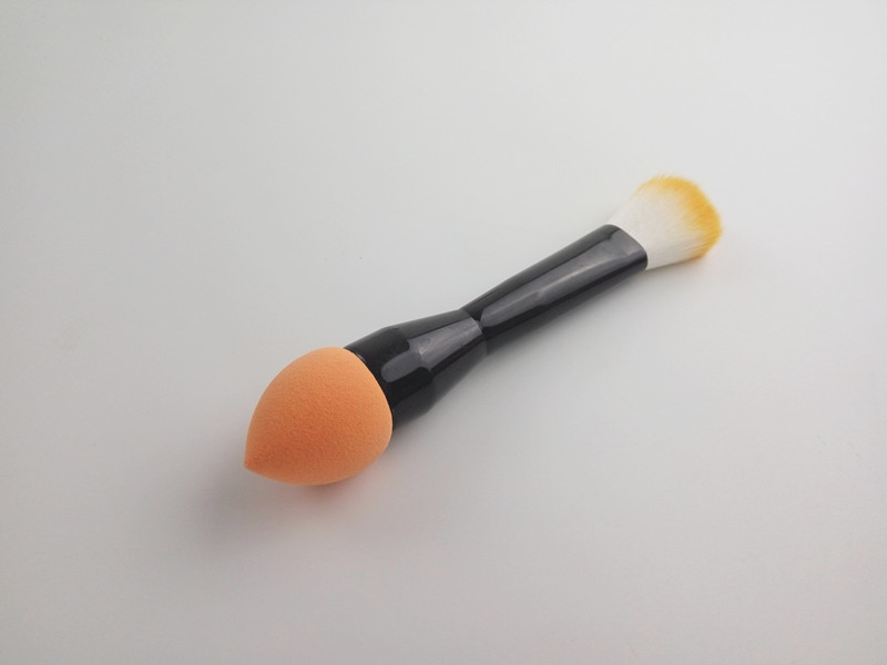 Portable Design Double Ended Sponge&Blush Brush