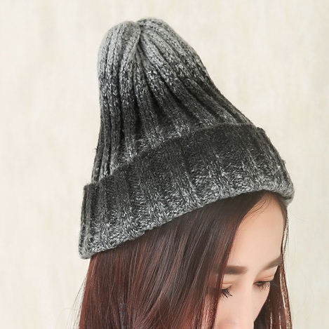 Womens Unisex Autumn Winter Warm Knitted Tie Dyed Gradual Caps Beanie Braided Hat (HW122)