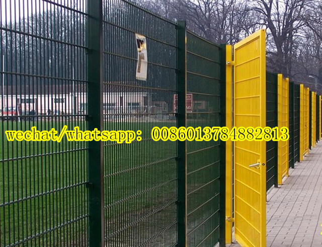 Difficult to Penetrate Welded Wire Mesh Fence