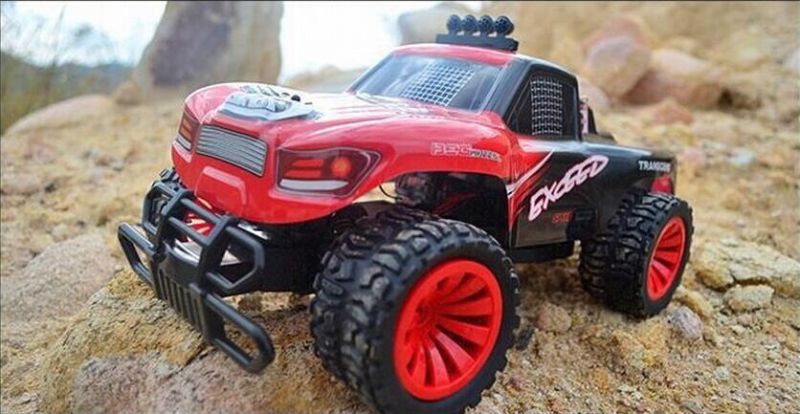 1/16 2.4G RC Hobby Car Monster Truck High Speed Toy Electric Racing Car