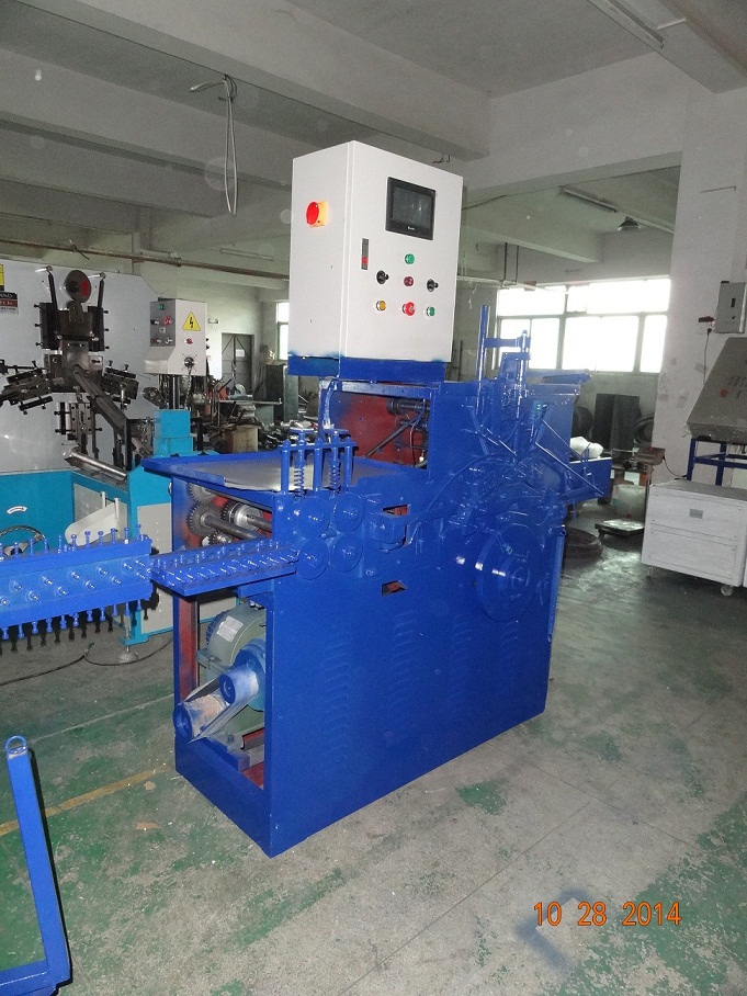 2016 Automatic Cloth Hanger Making Machine