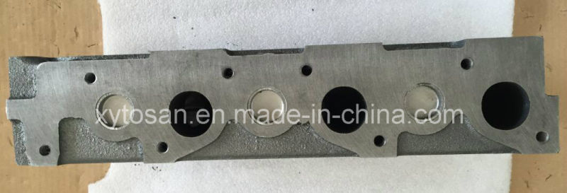 Casting Engine Parts Cylinder Head D1402 for Kubota Cylinder