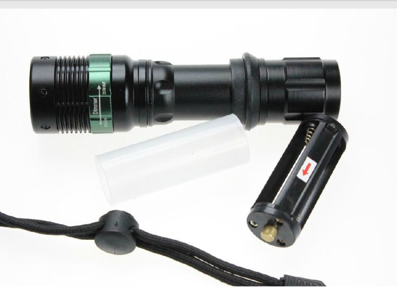 Dimmer Mechanical Zooming Q5 LED Flashlight