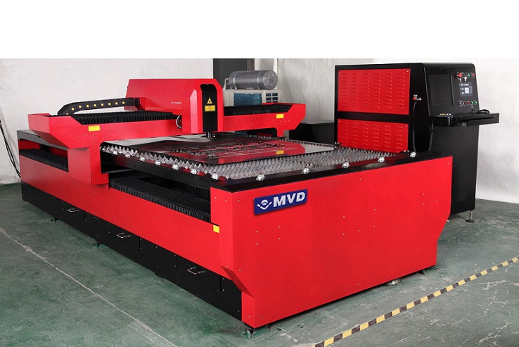 YAG Laser 500W Carbon Steel / Stainless Steel CNC Laser Cutting Machine