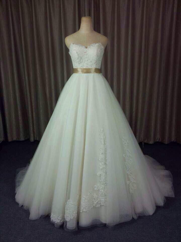 A Line Wedding Dress with Appliques and Satin Belt