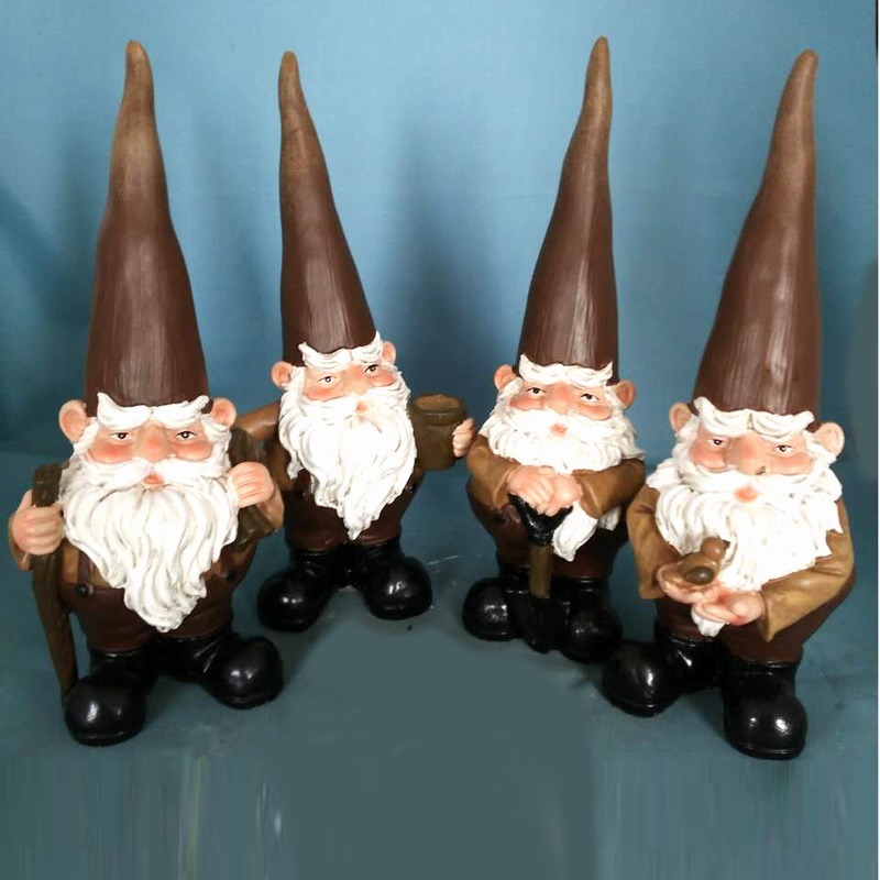 Polyresin Yard Gnome Garden Decoration Working Dwarf