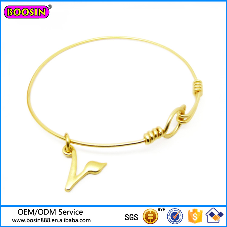 Fashion Jewelry Bracelet with Love Heart Shape Pendant Wholesale