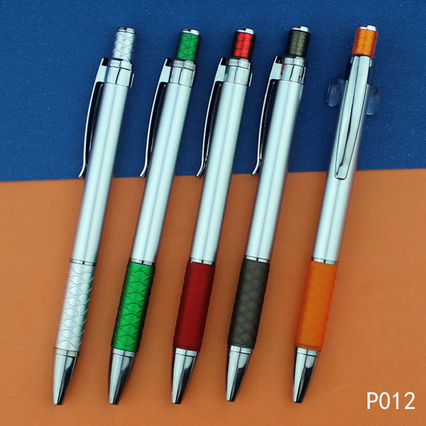 China Pen Factory Free Sample Plastic Pens on Sell