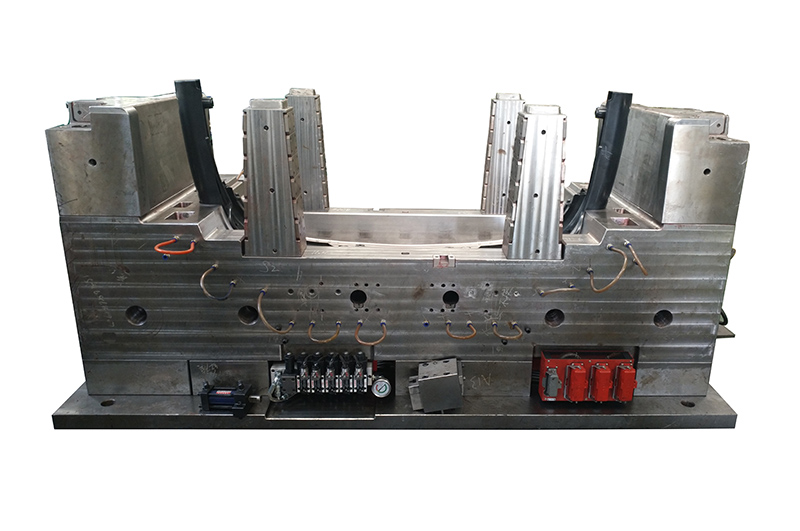 High Quality Car Bumper Bar Plastic Injection Mould