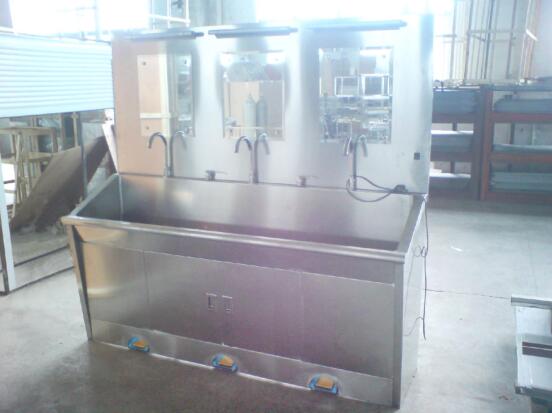 Foot-Control Washing Sink for Three Persons (THR-JMS26)