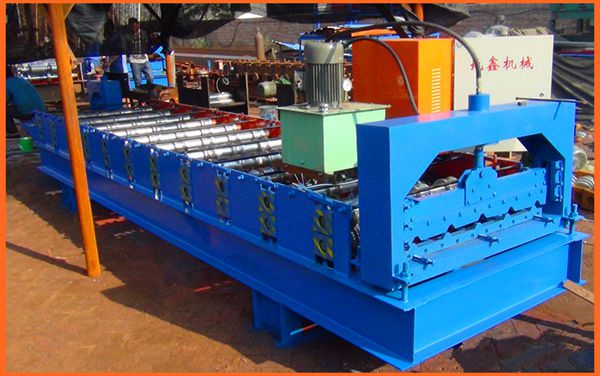 Roof Sheet Roll Forming Machine