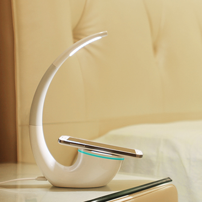 Stepless Dimming LED Desktop Lamp Wireless Charger USB Charger