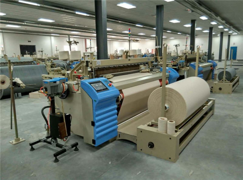 Tsudakoma Air Jet Loom with Jumbo Roll