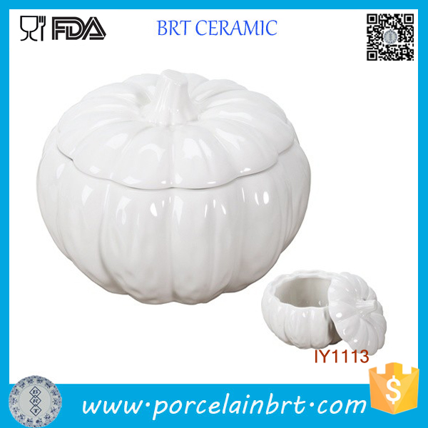 Unique Design High Capacity Ceramic Pumpkin Bowl with Lid