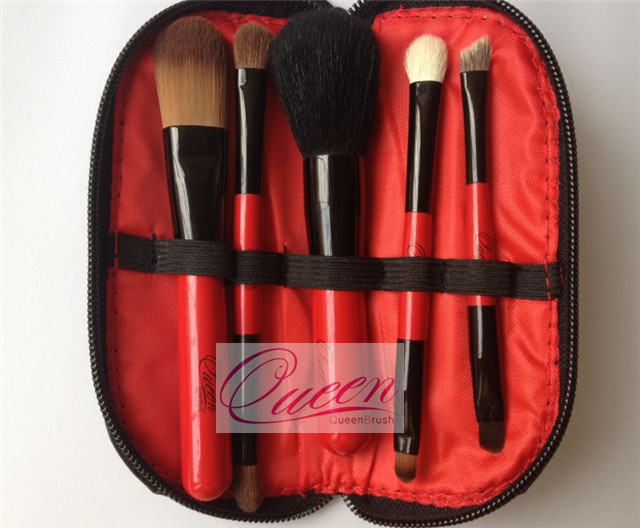 5PCS Portable Natural Mini Makeup Brush Set