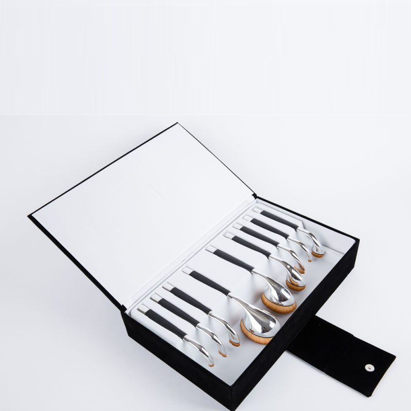 9CS New Arrival Golf and Cigarette Holder Oval Makeup Brush