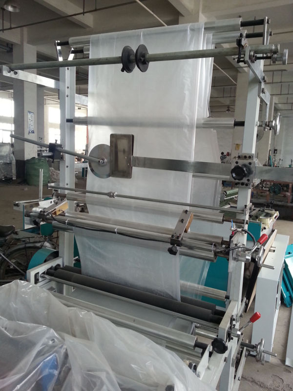 Computer Heat-Cutting Bag-Making Machine (RQL-600-1000)