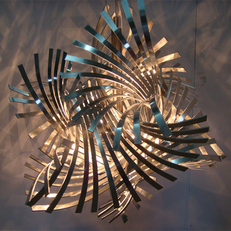 Unique Design Twisted Art Iron Cutting Pendant Lamp