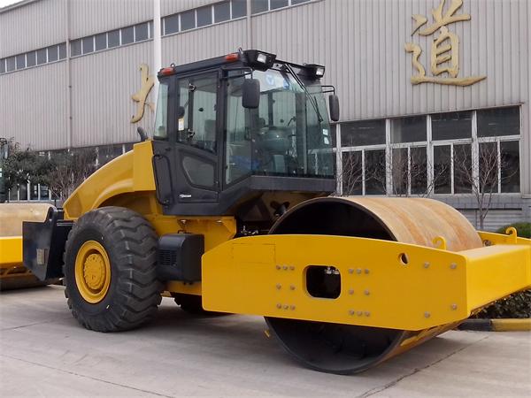 XCMG Xs162j Roller Single Drum Vibratory Road Roller