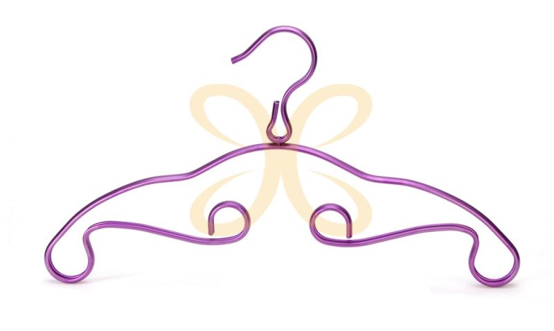 Waved Shape Wire Hanger