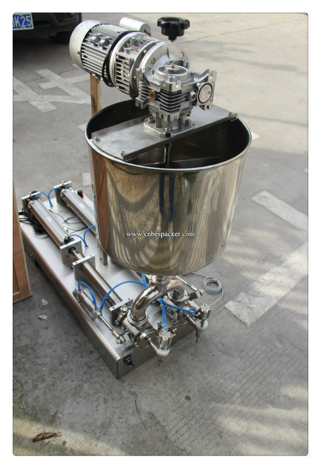 Pneumatic Stainless Steel Semi-Auto Soft Drink Water Filling Machine