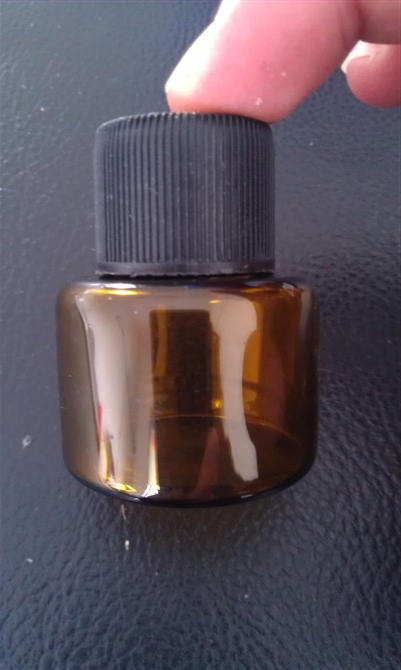 Mini Tubular Amber Glass Vial for Cosmetic Packing