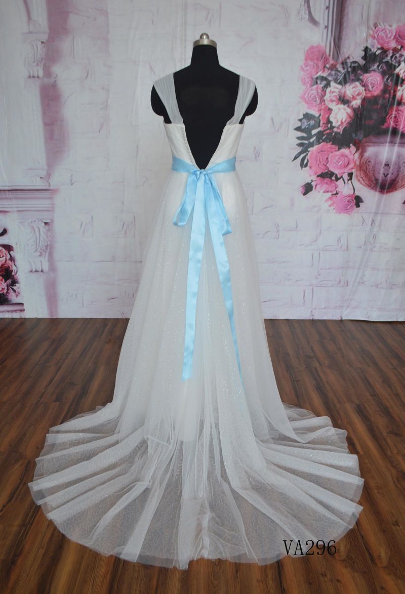 Guangzhou Floral Motif A-Line Bridal Wedding Gowns Lace