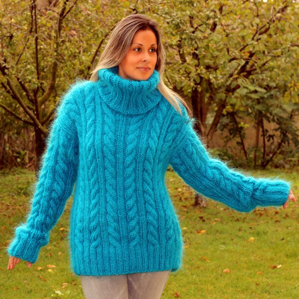 Fashionable Superior Quality Hand Knit Dog Sweater Coat Cardigan