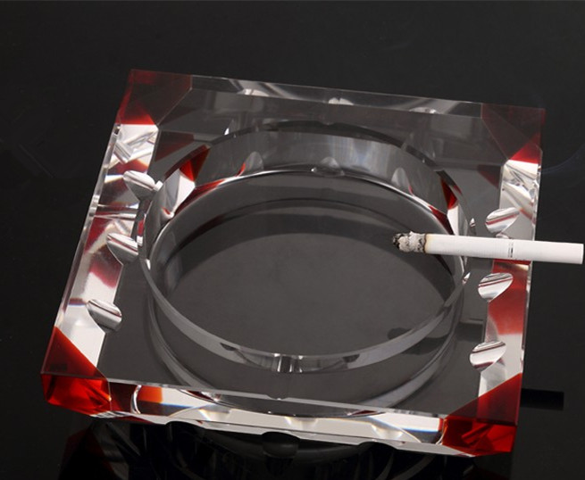 Cheap Crystal Glass Cigar Ashtray for Smoking