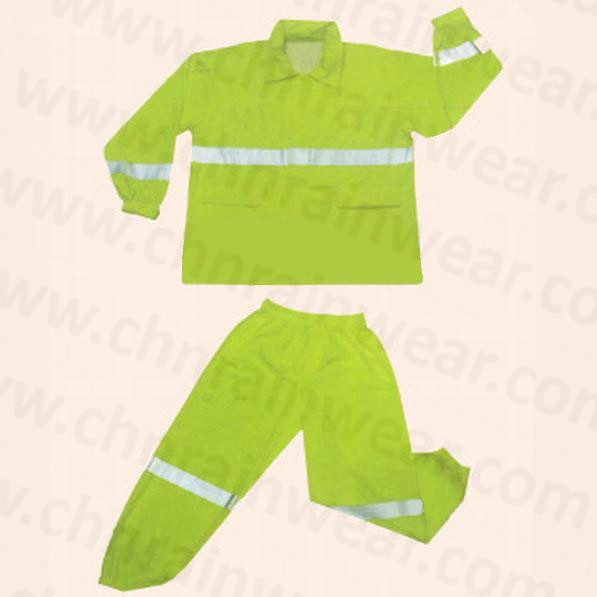 PVC/Polyester Waterproof Safety Reflective Raincoat