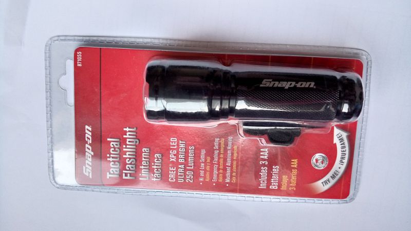 250lumen CREE Xpg High Power LED Torch with 3* AAA Battery