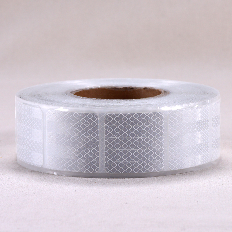 White Segmented Square Pattern Truck Reflective Tape for Vehicle (C5700-OW)