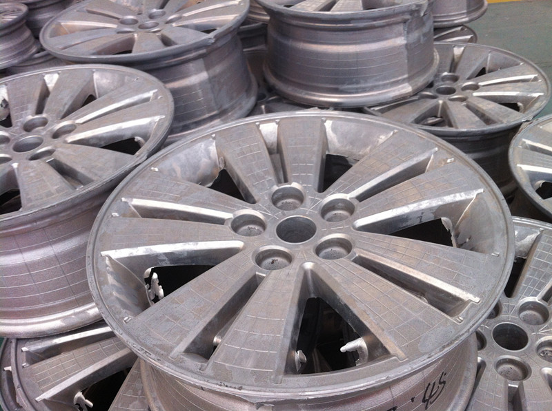 Silver Machine Face Rotiform Alloy Wheel